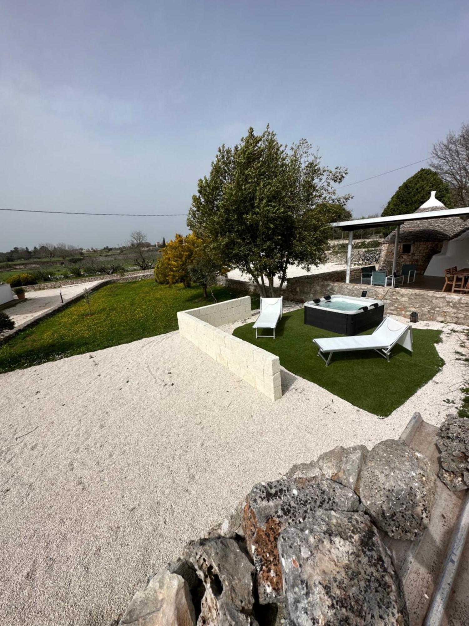 ノーチ Trulli In Contradaヴィラ エクステリア 写真