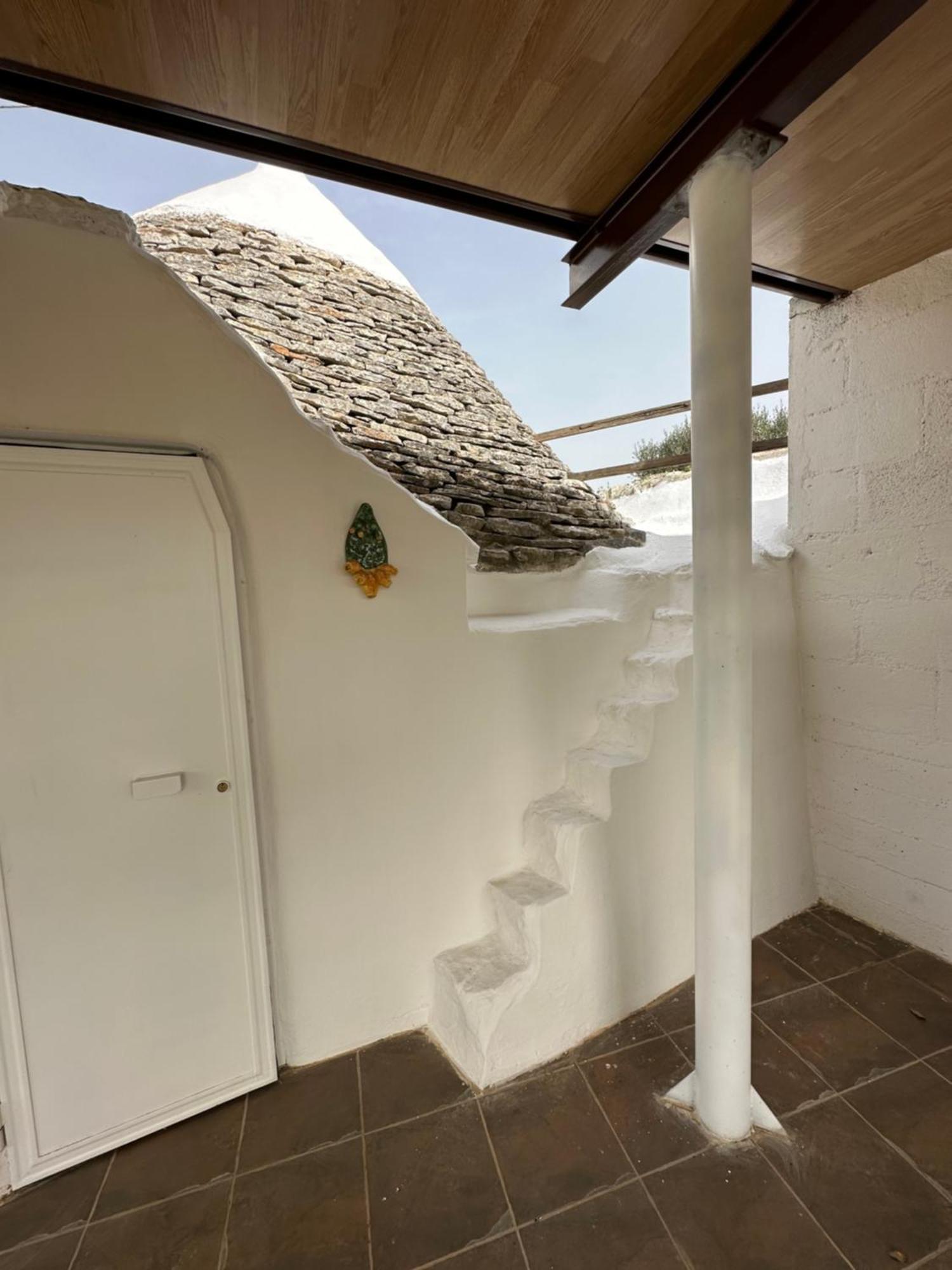 ノーチ Trulli In Contradaヴィラ エクステリア 写真